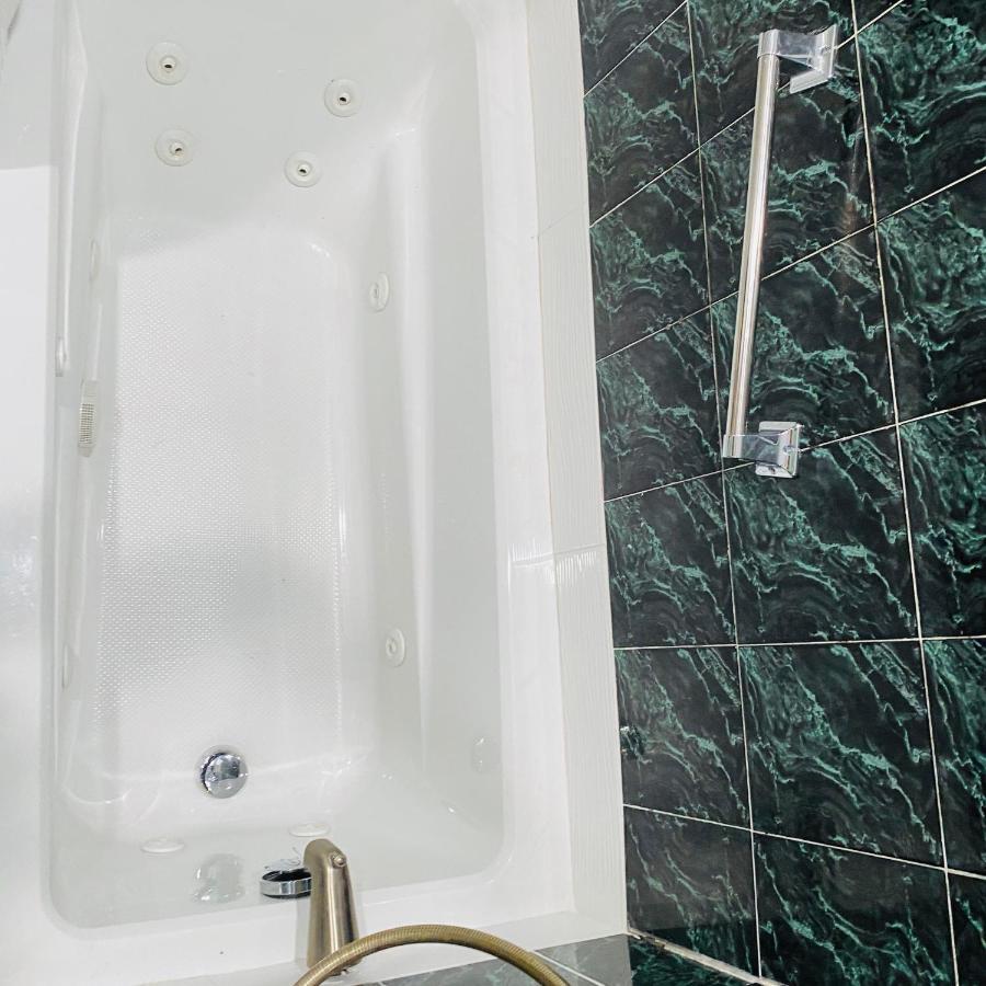 Room With Jacuzzi, Massage Seat, And Parking Space, The Best Choices!! Норт-Берген Екстер'єр фото
