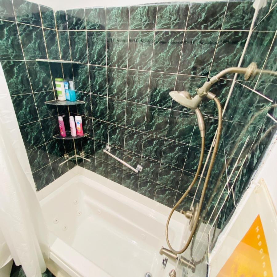 Room With Jacuzzi, Massage Seat, And Parking Space, The Best Choices!! Норт-Берген Екстер'єр фото
